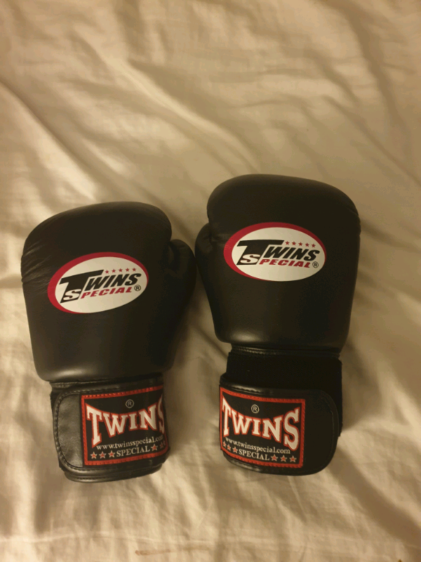 gumtree boxing gloves
